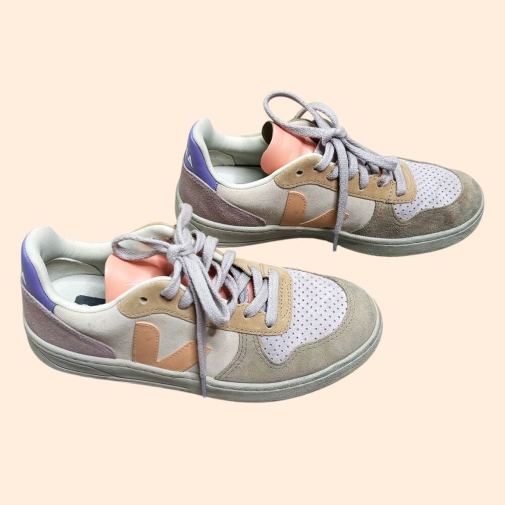 Veja V 10 Suede Peach Sneakers